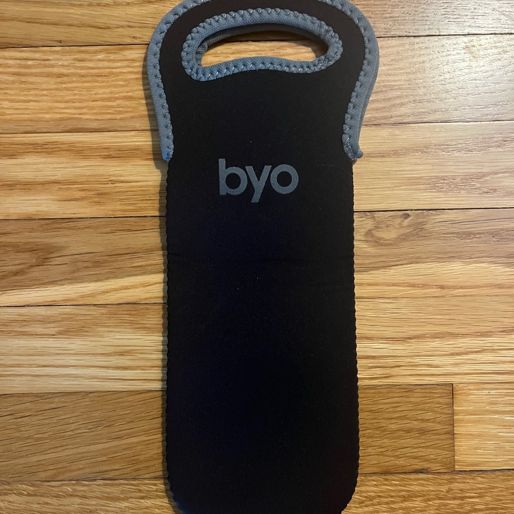 BYO Neoprene Black and Gray Wine Tote